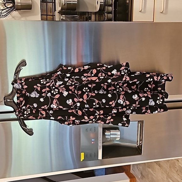 💕VERONICA M💕 Halter Beck Cold Shoulder Ling Sleeve Dress ~ Floral Print M NWT - Picture 1 of 7